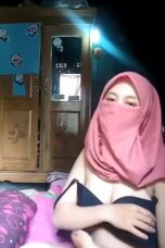 Jilbab Pink Stress