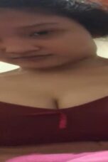 IndiraWibowo pake kain bh ungu pamer tete video lebar