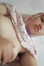 Annisatul jilbab bunga remas tete